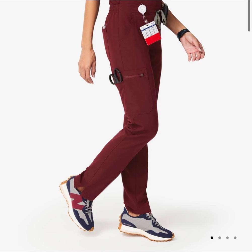 Women’s Burgundy Yola Scrub Bottoms - XL